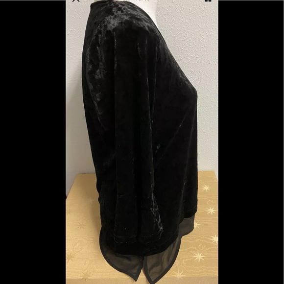 Women's NY Collection Women's Velvet Top Small - Picture 4 of 10